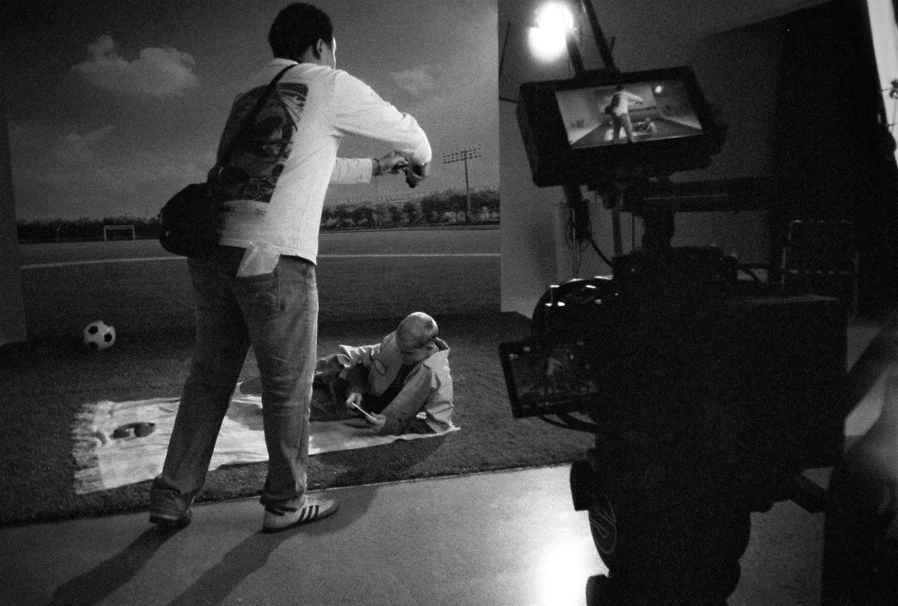 35mm frame from roll R1-07384, on set